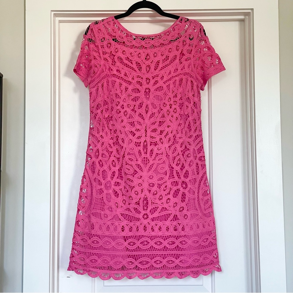 Lilly Pulitzer Pink Lace Sheath Dress Short Sleeve Lined Geometric Size M